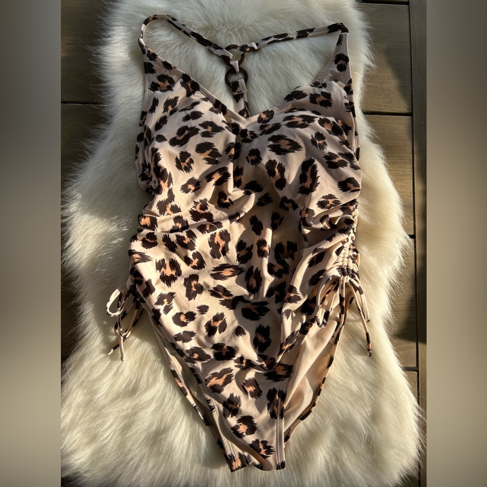 Kona Sol ⚜️ Leopard Print Adjustable T-Back Swimsuit